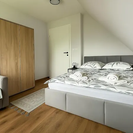 U Moni Apartment *